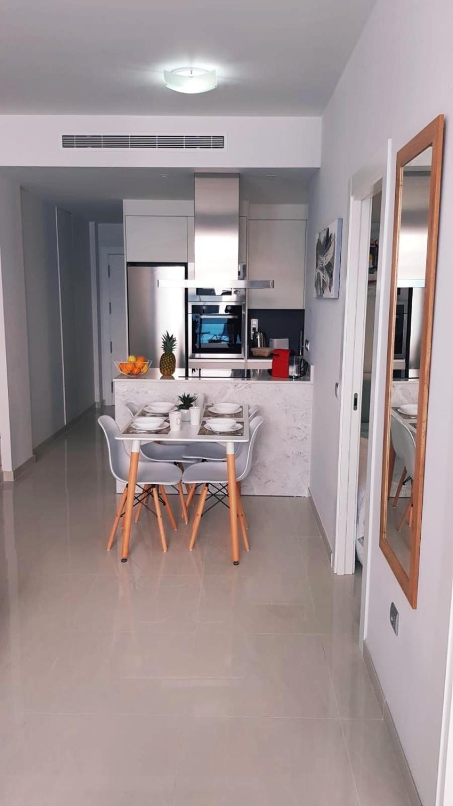 Brilliant Apartment Cibeles Torrevieja Eksteriør bilde